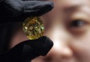 价值888万 重30克拉的彩色钻石亮相哈尔滨